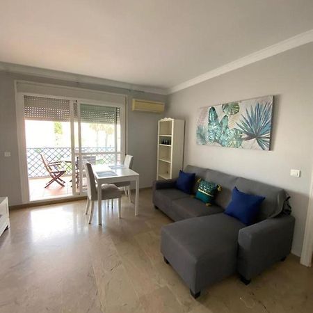 Apartamento Junto Al Puerto Deportivo De Estepona Exterior photo